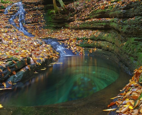 Devil’s Bathtub Image